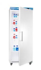 LABCOLD Basic Refrigerator, 543 litres, auto defrost, lockable